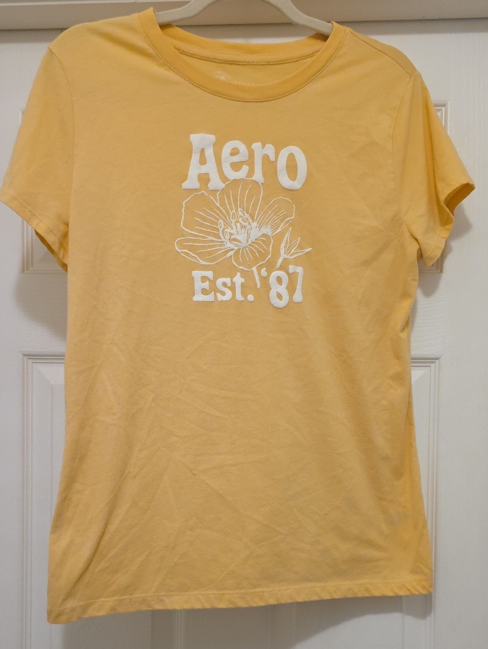 Aeropostale Yellow Graphic 'Aero Est. '87' Short Sleeve Tee